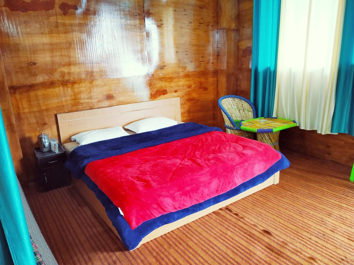 Silver Dew Resorts And Restaurant Данаулти Екстериор снимка